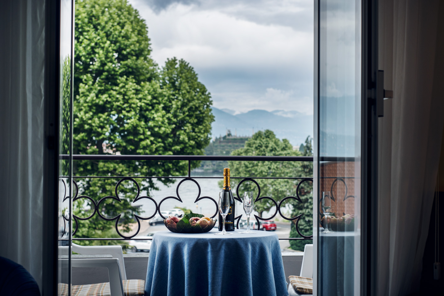 7-hotel-lido-la-perla-nera-stresa-room-lake-15